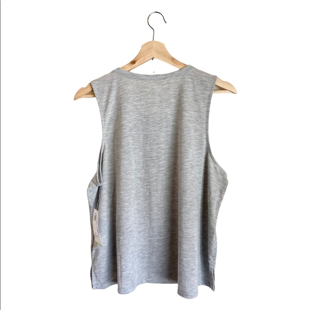 [Old Navy] Ultralite Crop Tank Top - Picture 3 of 3